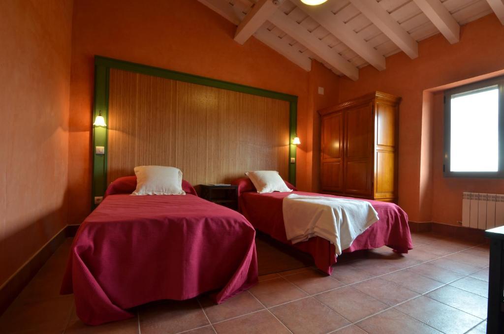 Hotel San Miguel del Valle Amblés El Fresno Habitación foto